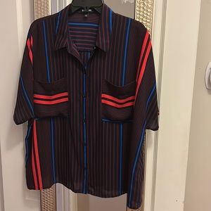 Express short sleeve blouse - Size XL